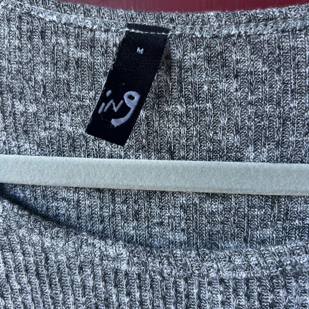 Ing medium elephant knit top - Picture 3 of 6